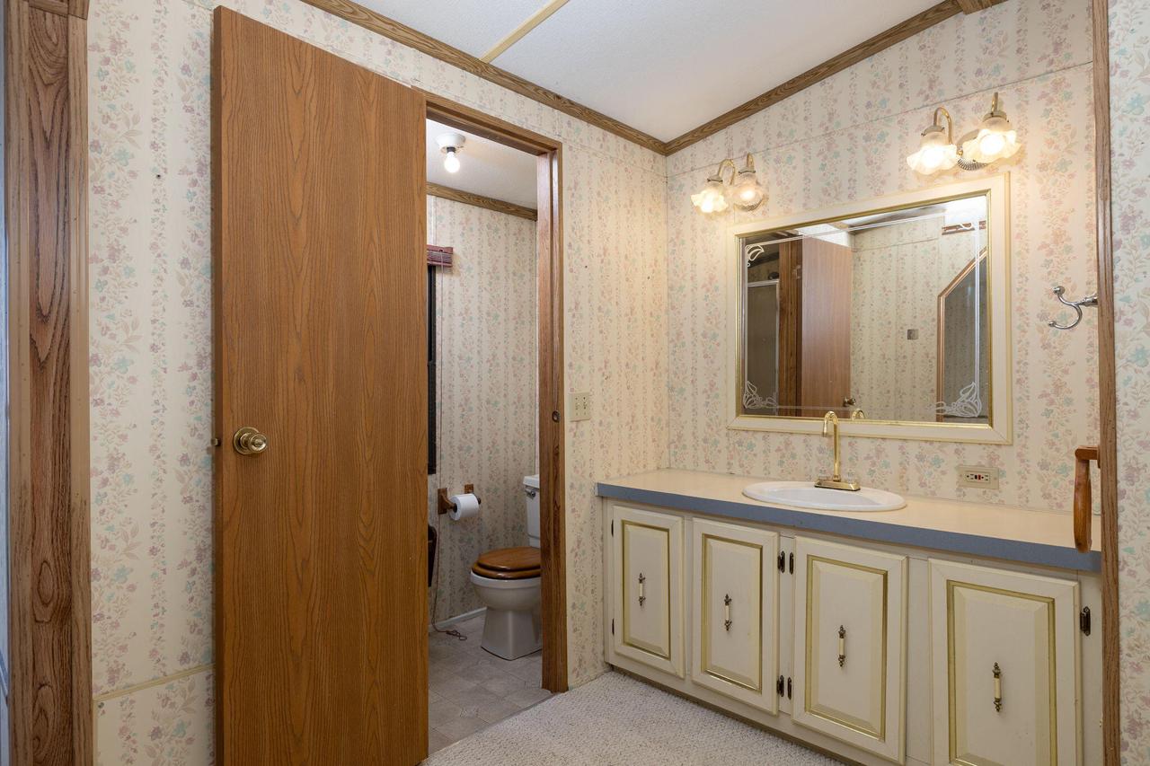 403 Green Acres AVENUE