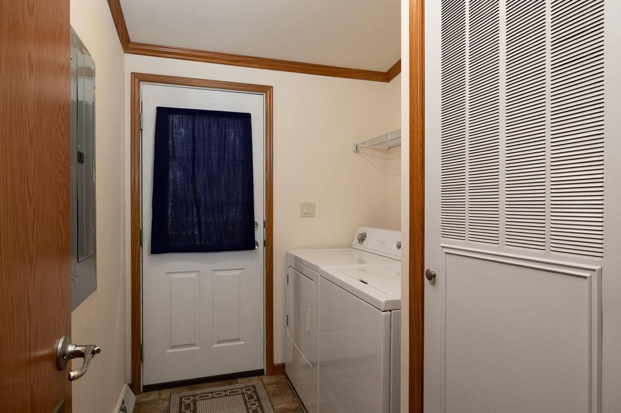 202 Alexander STREET