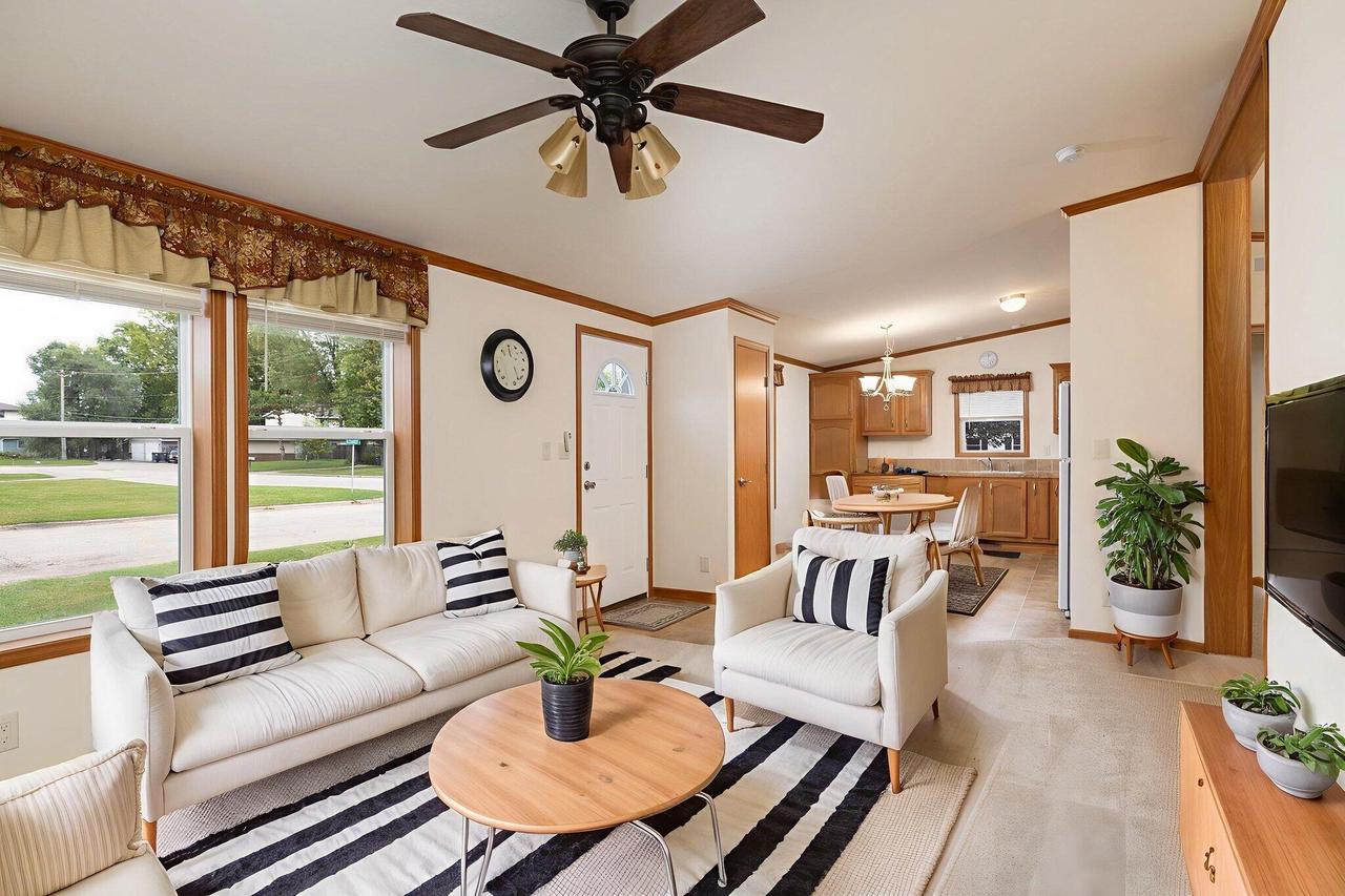 202 Alexander STREET