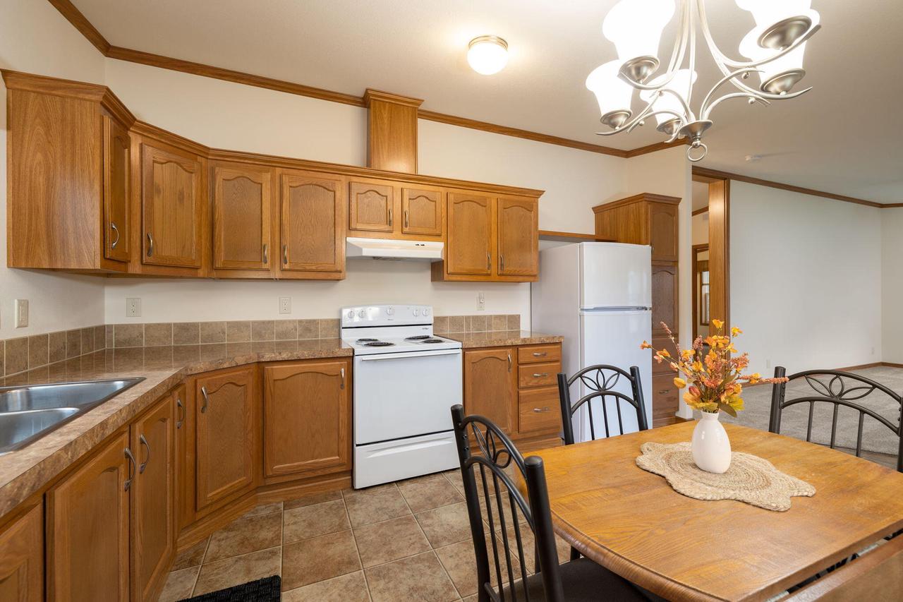 202 Alexander STREET