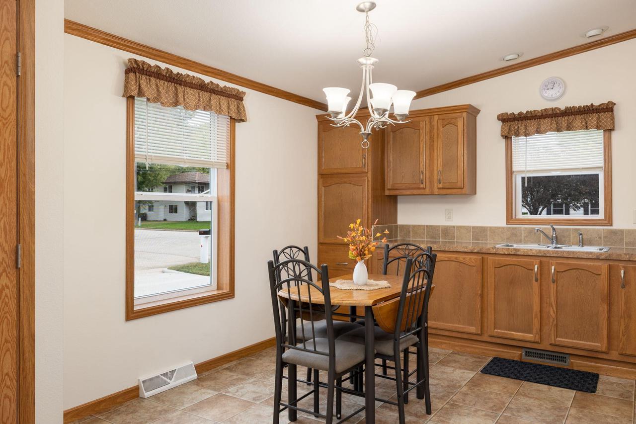 202 Alexander STREET