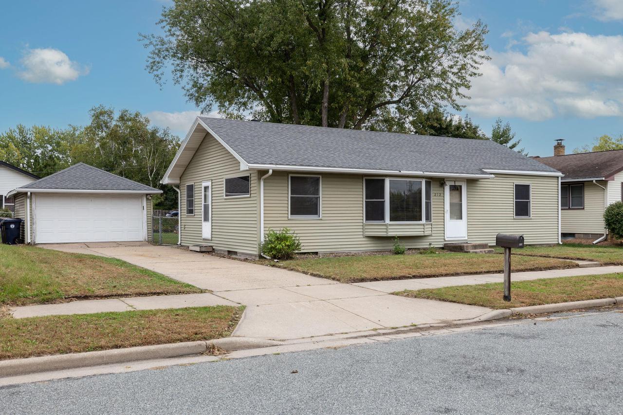 212 5th AVENUE NORTH North