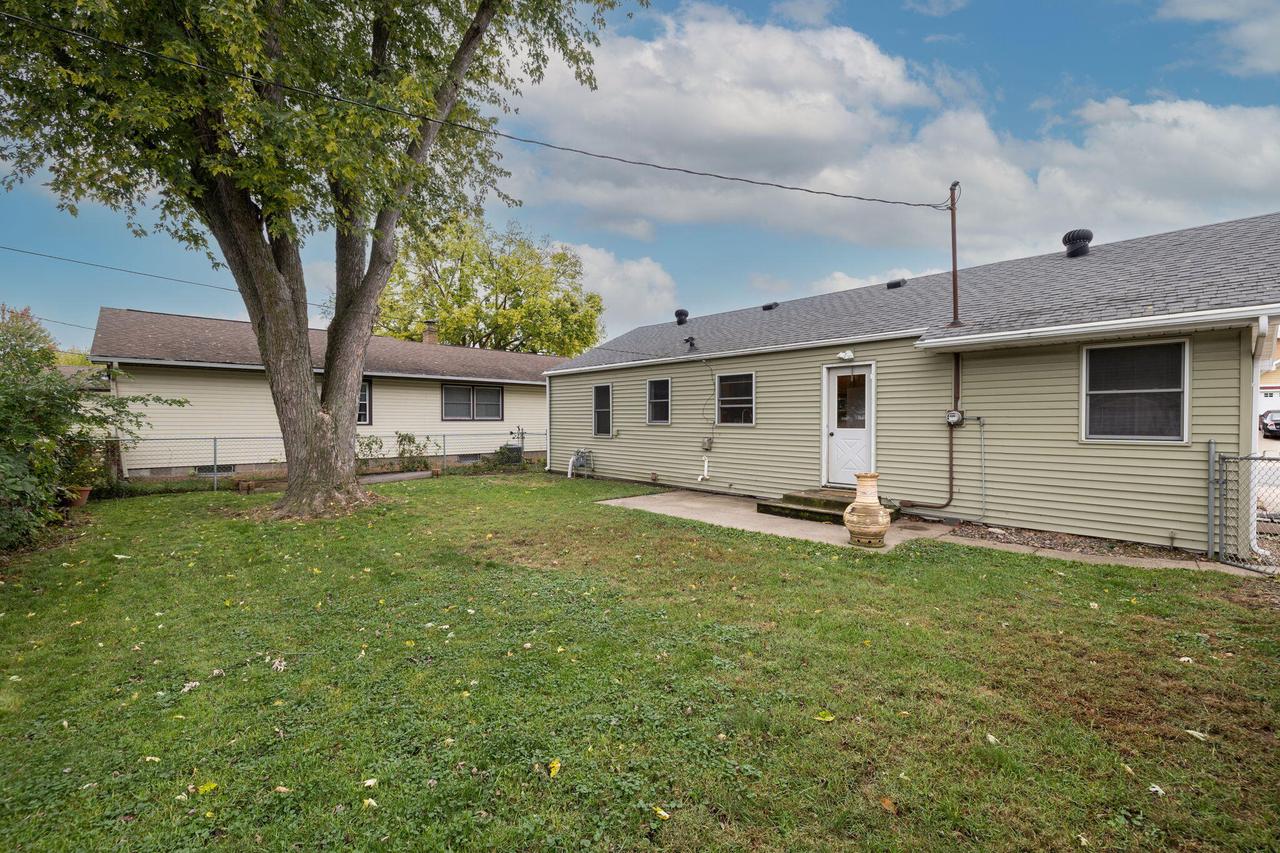 212 5th AVENUE NORTH North