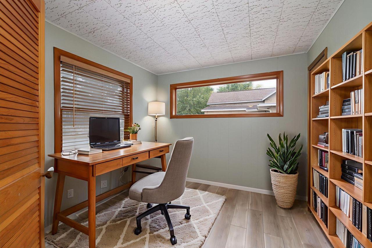 212 5th AVENUE NORTH North