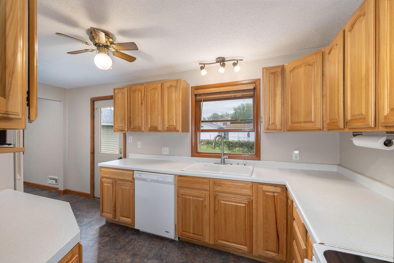 212 5th AVENUE NORTH North