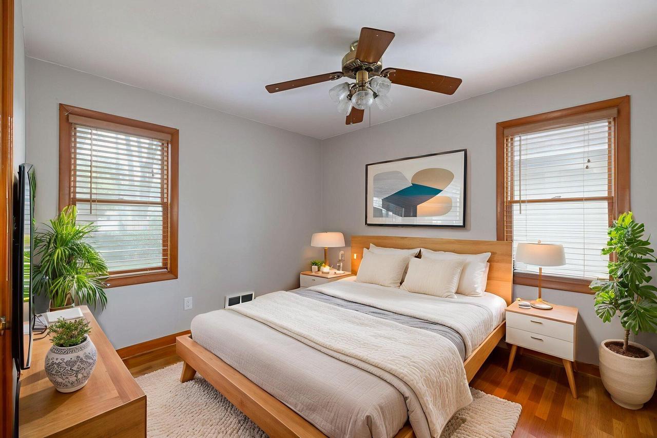 212 5th AVENUE NORTH North