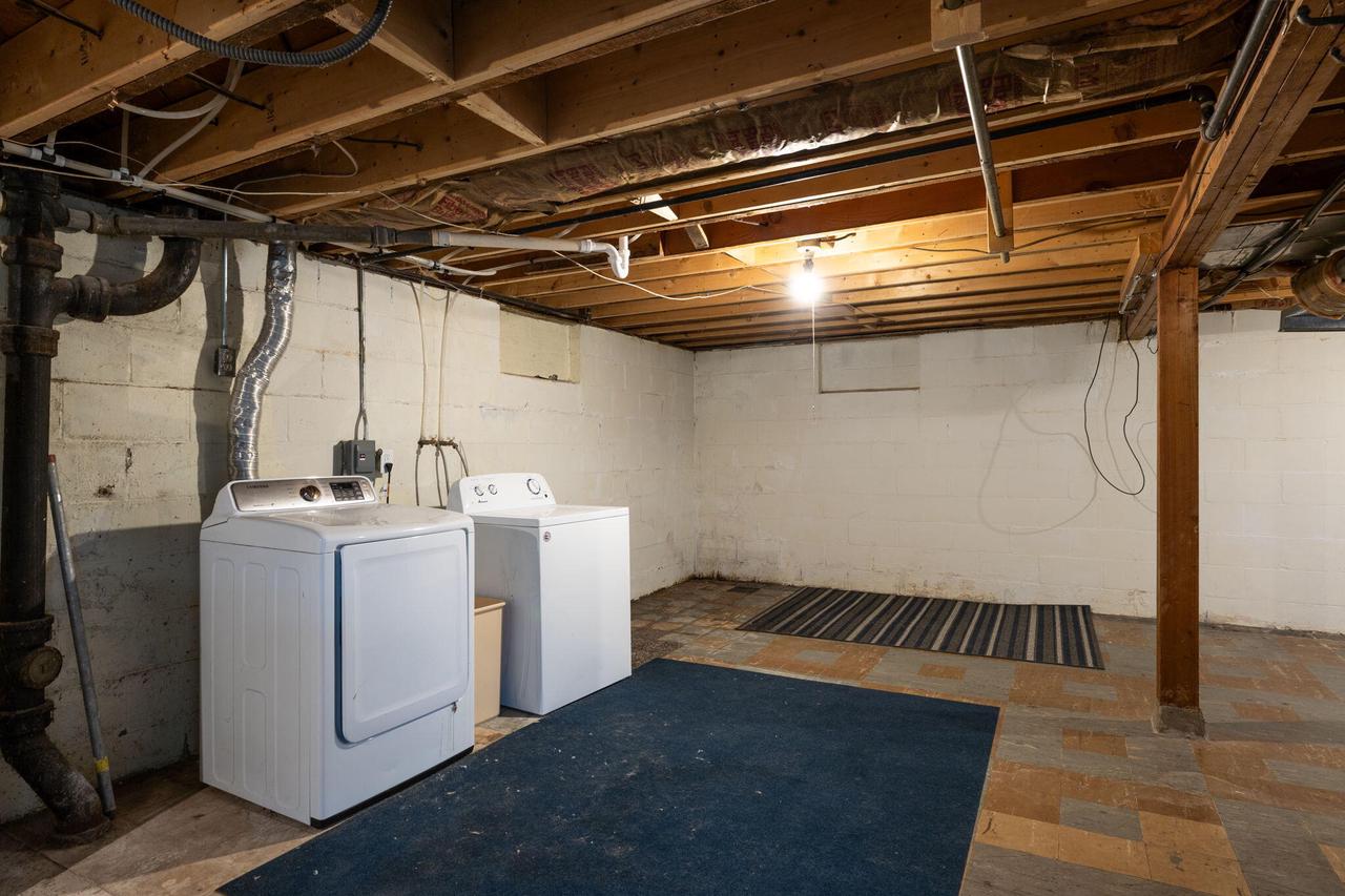 212 5th AVENUE NORTH North