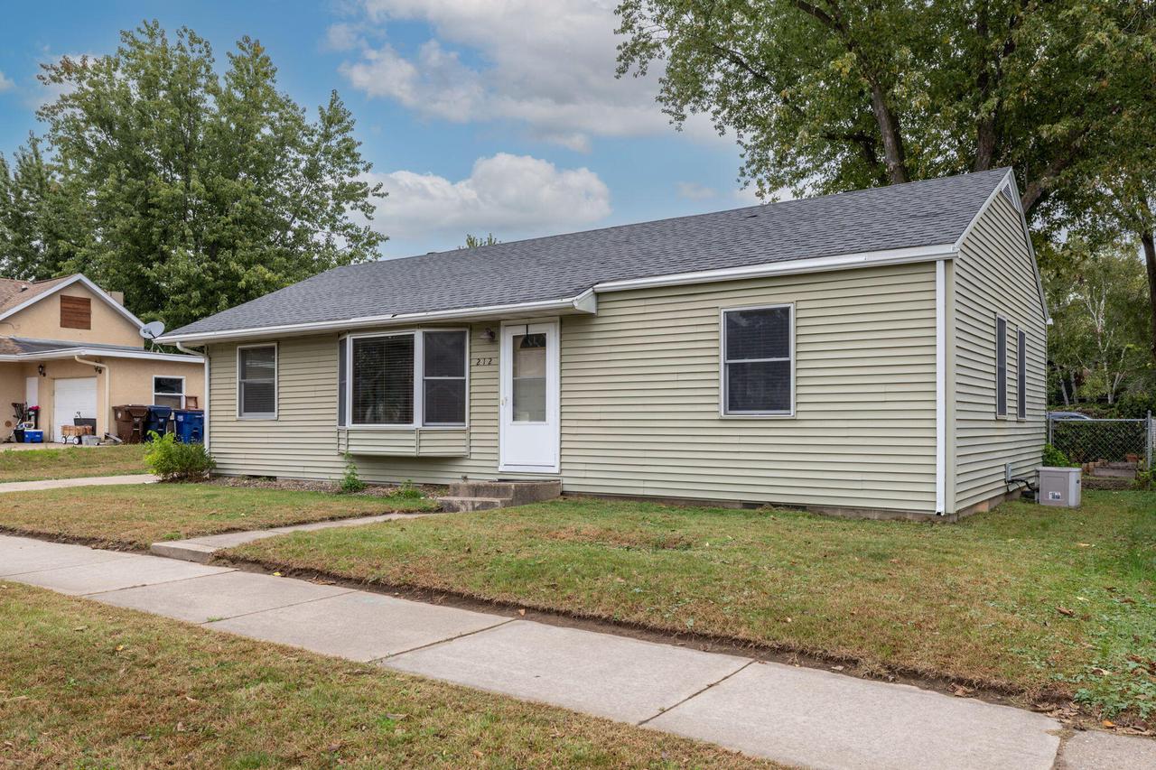 212 5th AVENUE NORTH North