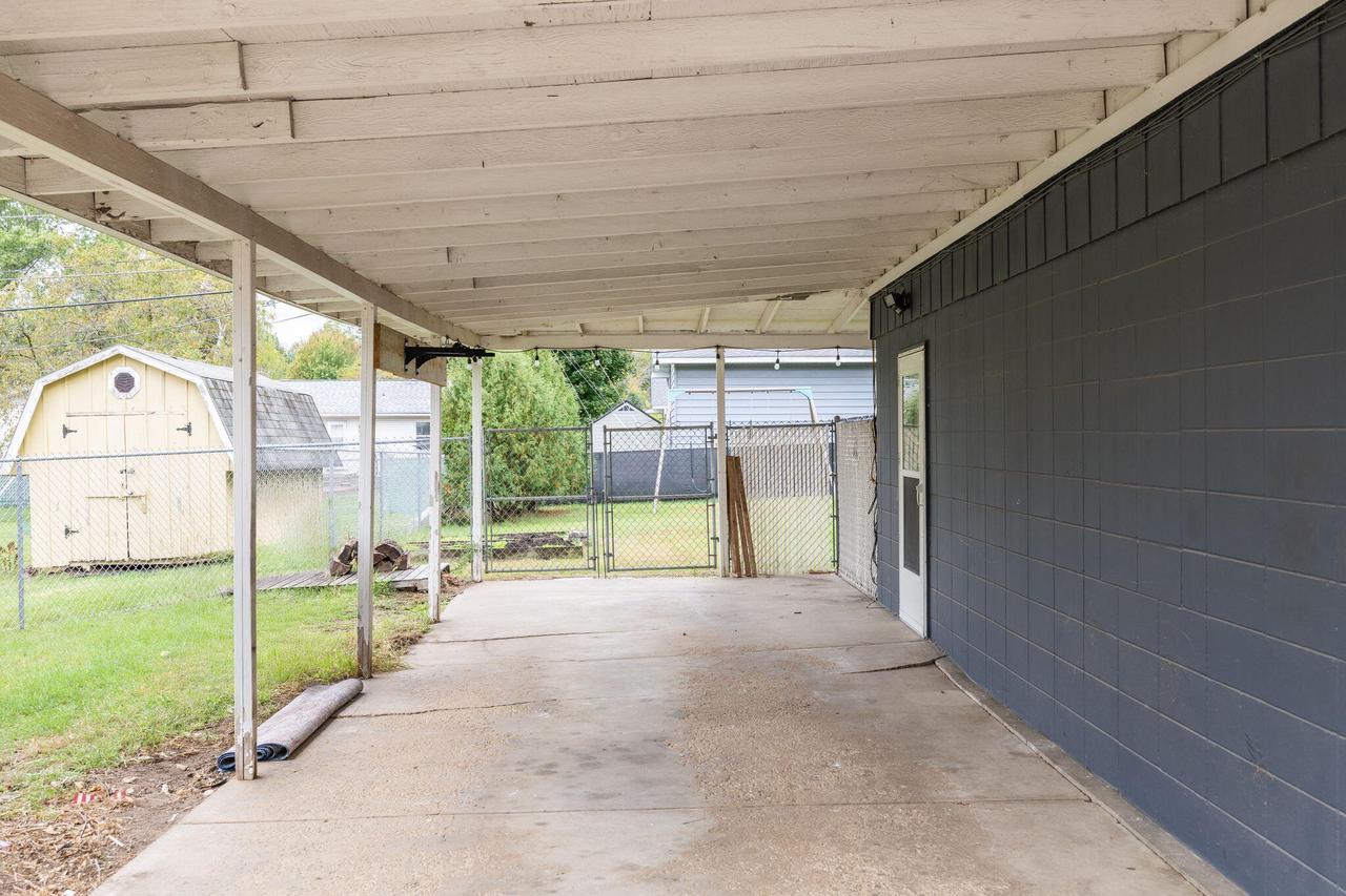 645 12th AVENUE NORTH North