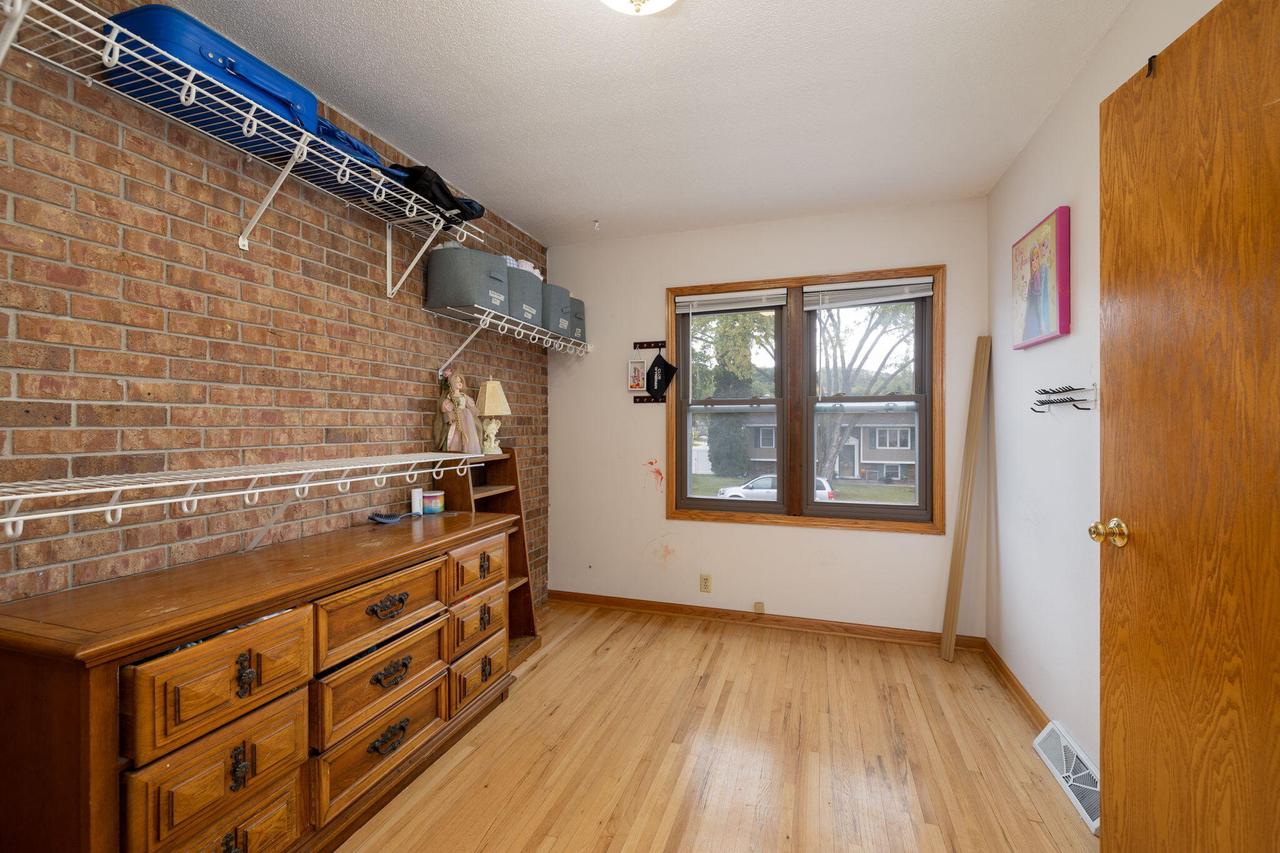 645 12th AVENUE NORTH North