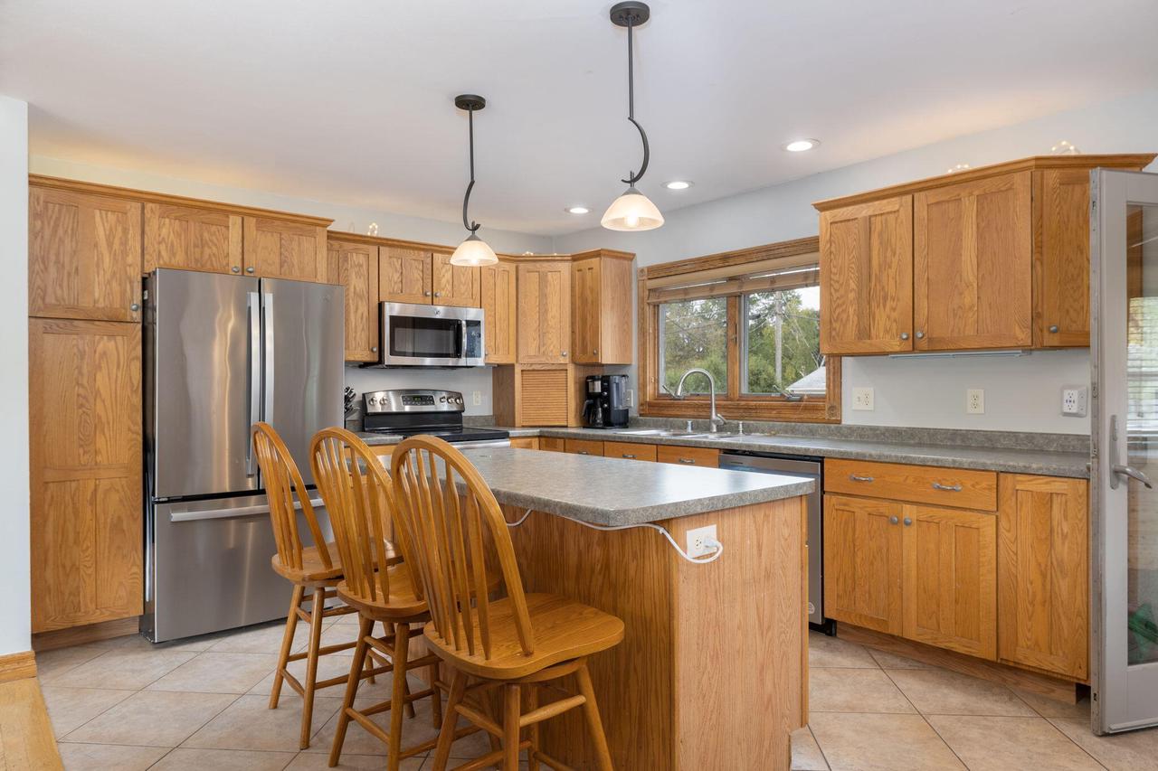 645 12th AVENUE NORTH North