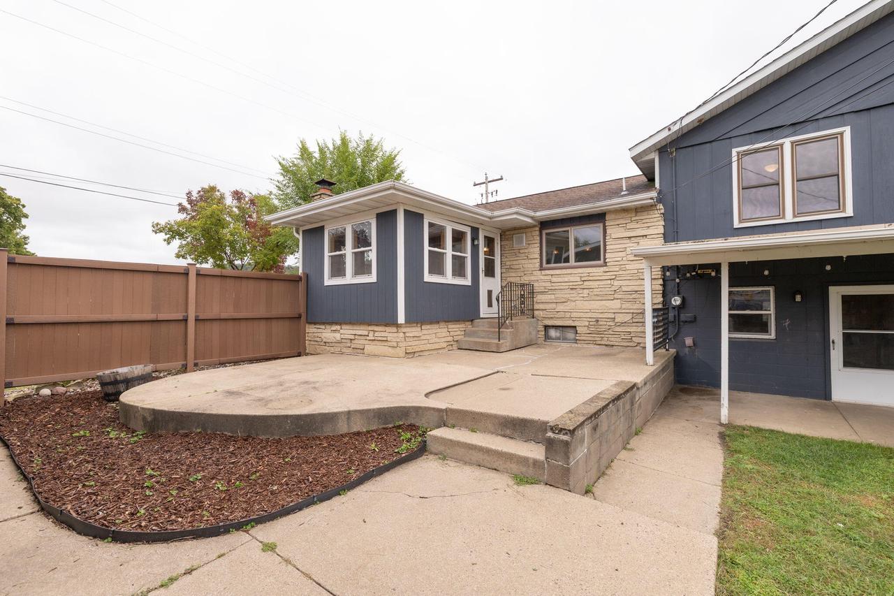 645 12th AVENUE NORTH North