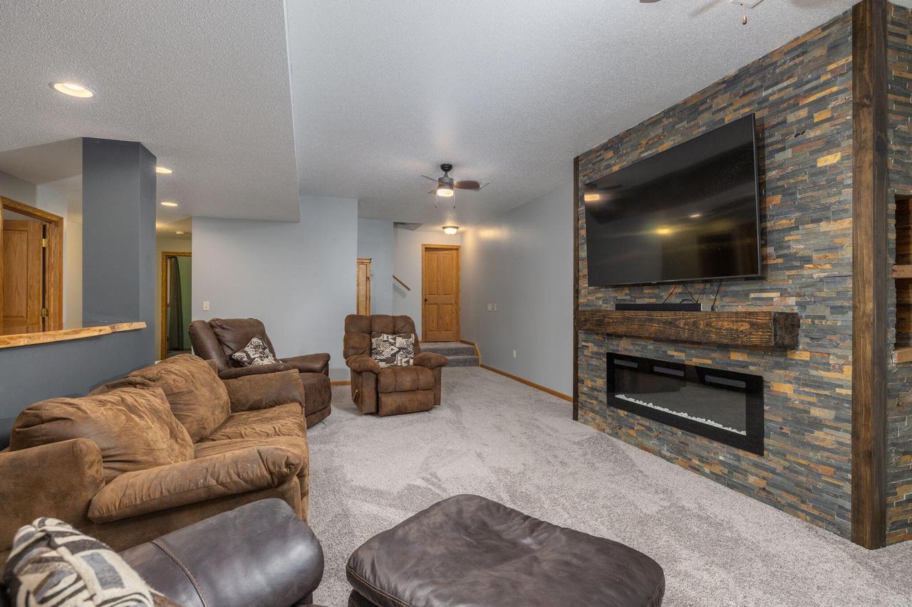 W4861 Harvest LANE