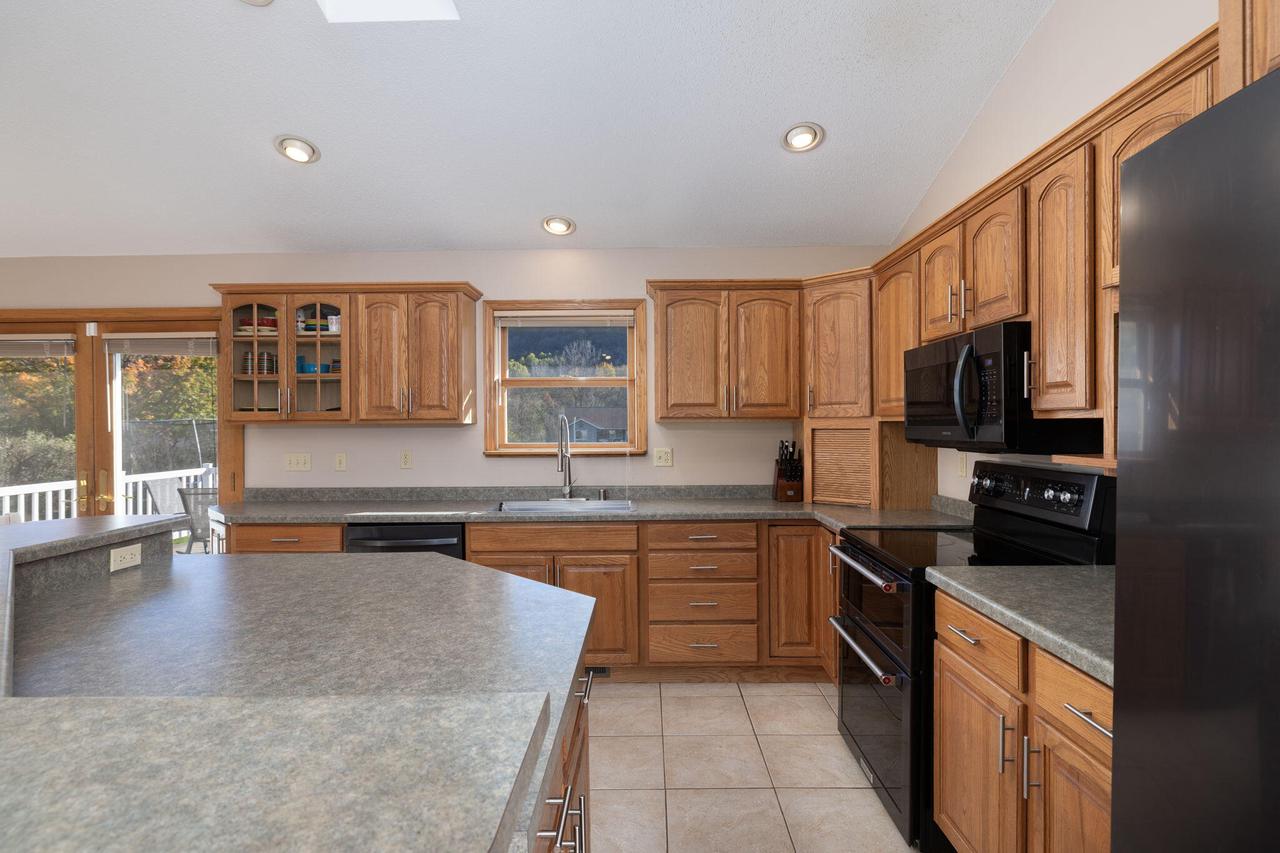 W4861 Harvest LANE