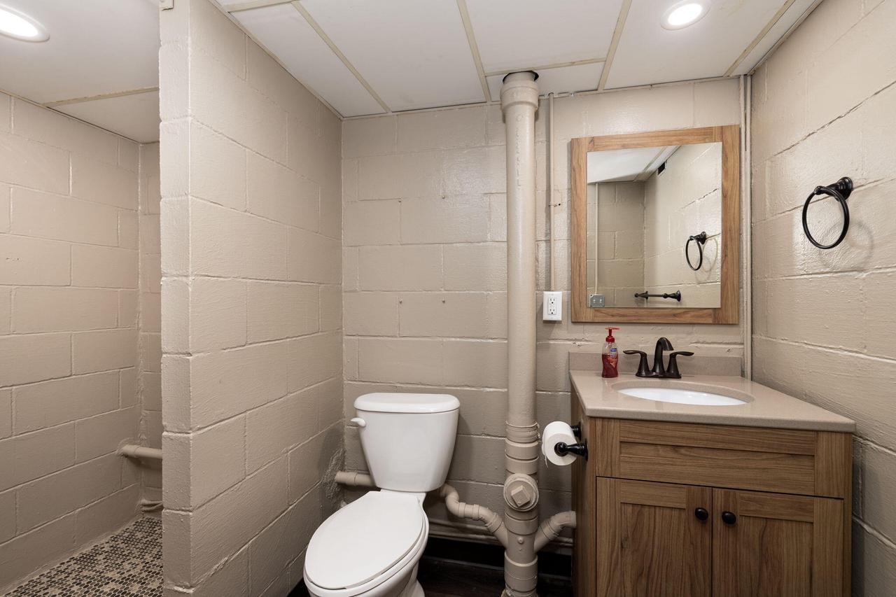 341 5th AVENUE NORTH North