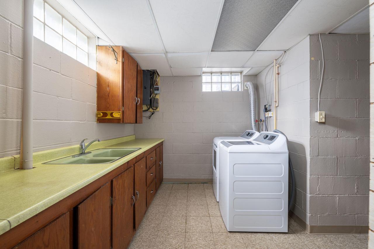 341 5th AVENUE NORTH North