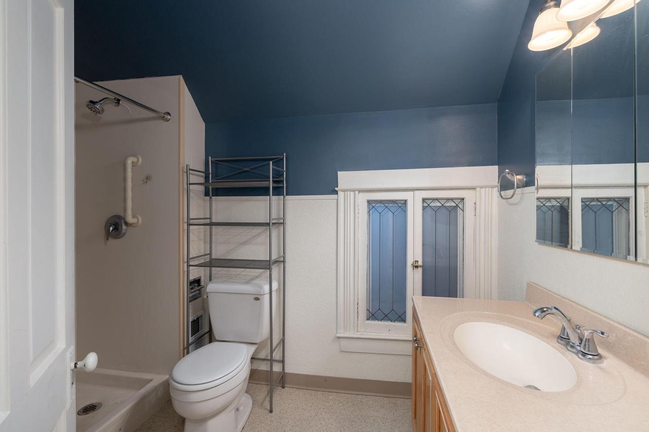 530 8th St STREET SOUTH South