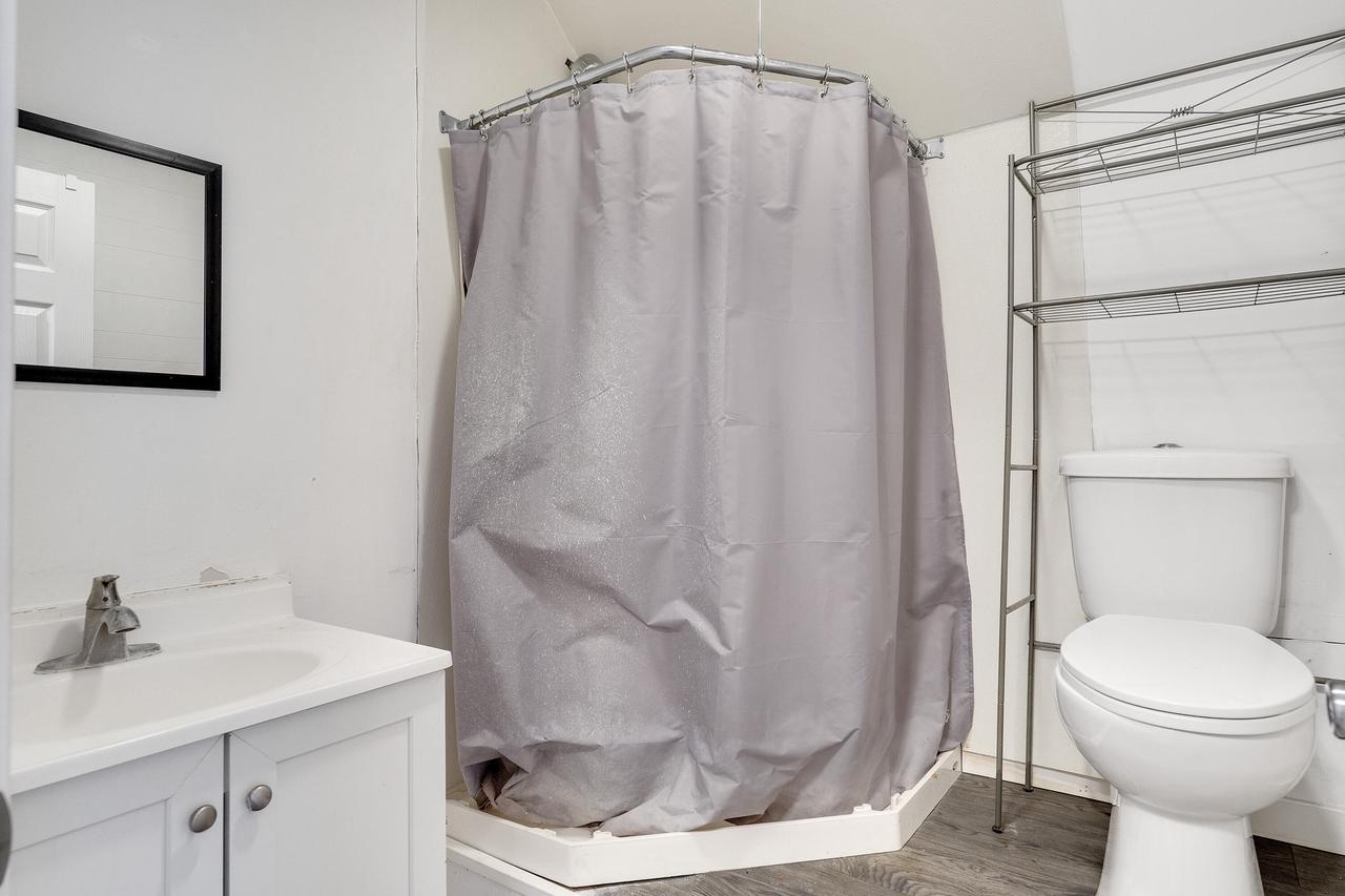 220-222 Copeland AVENUE