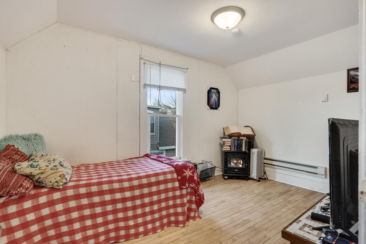 220-222 Copeland AVENUE