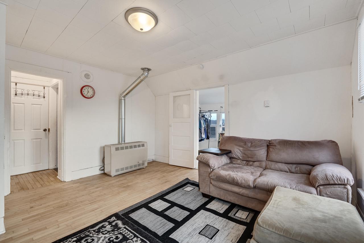 220-222 Copeland AVENUE