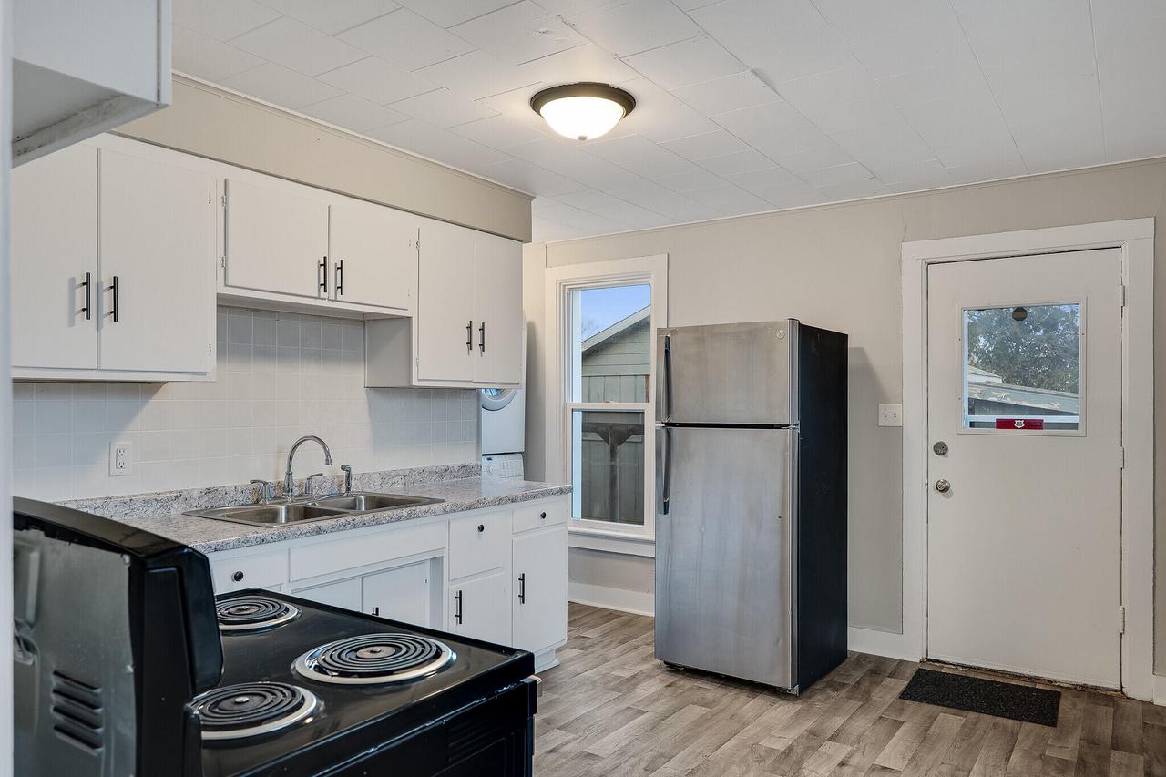 220-222 Copeland AVENUE