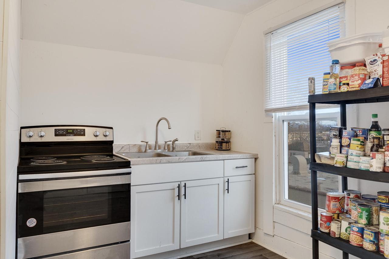 220-222 Copeland AVENUE