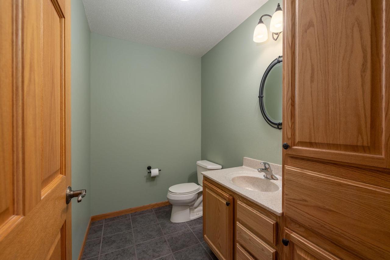 3767 Emerald DRIVE EAST East