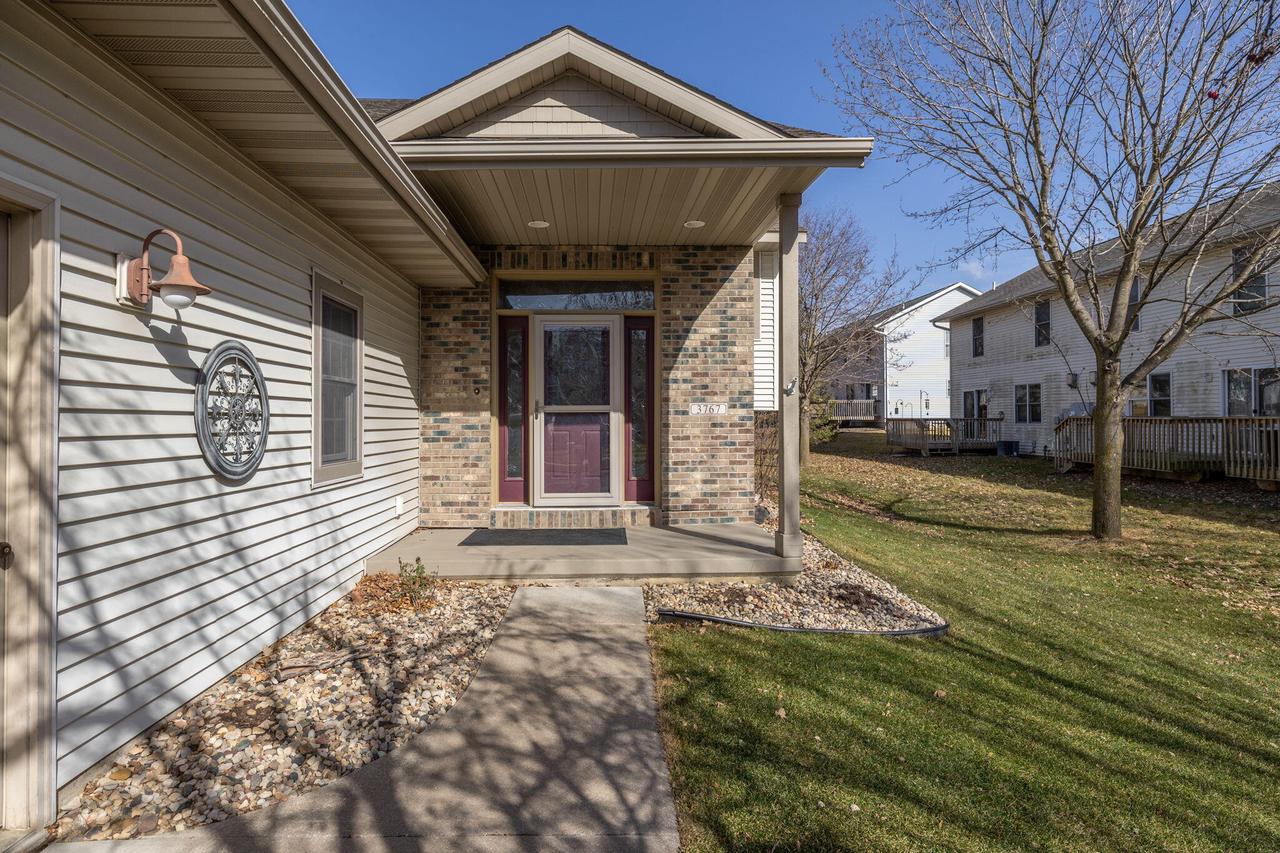 3767 Emerald DRIVE EAST East