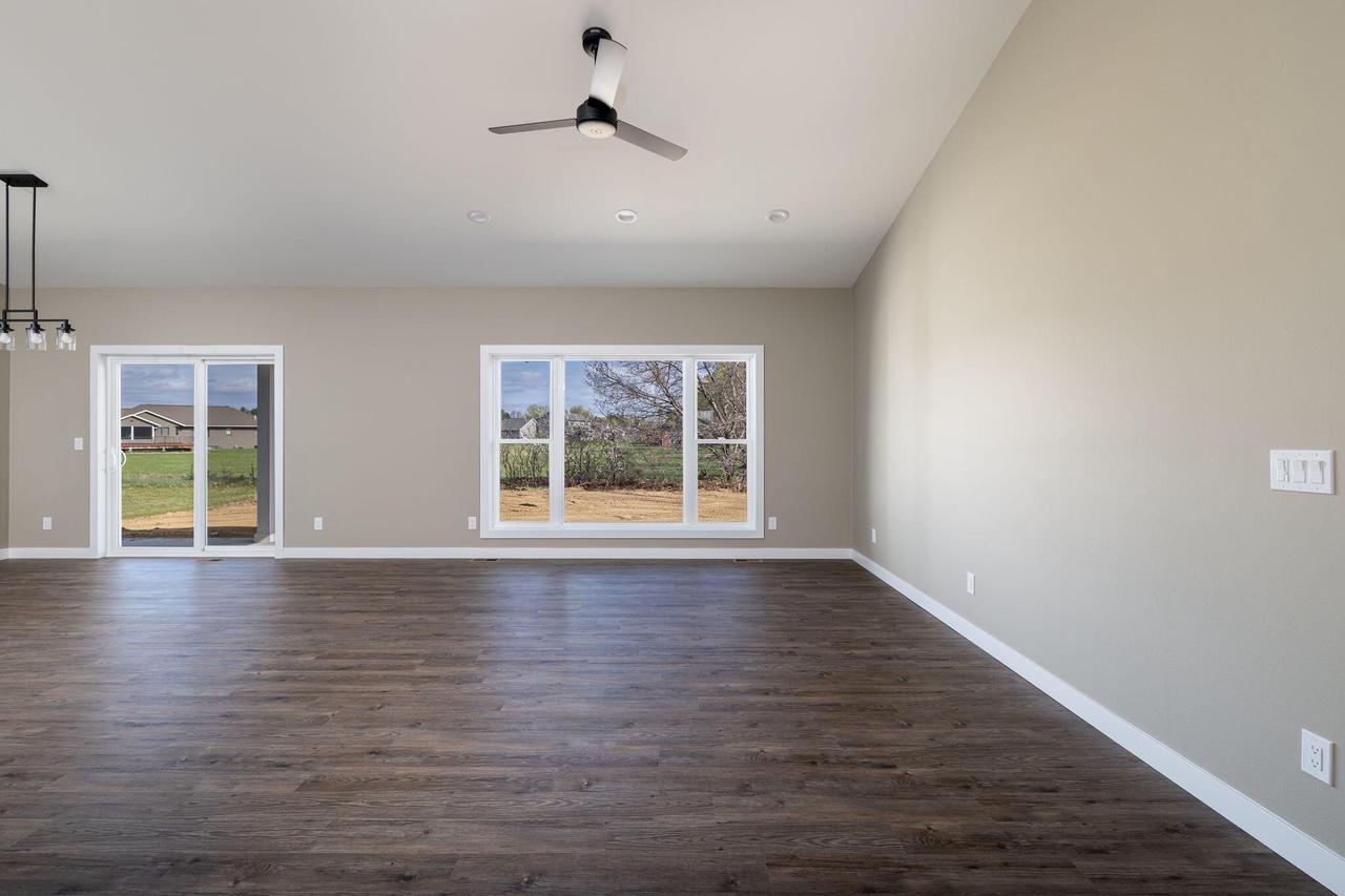 1769 Arches DRIVE
