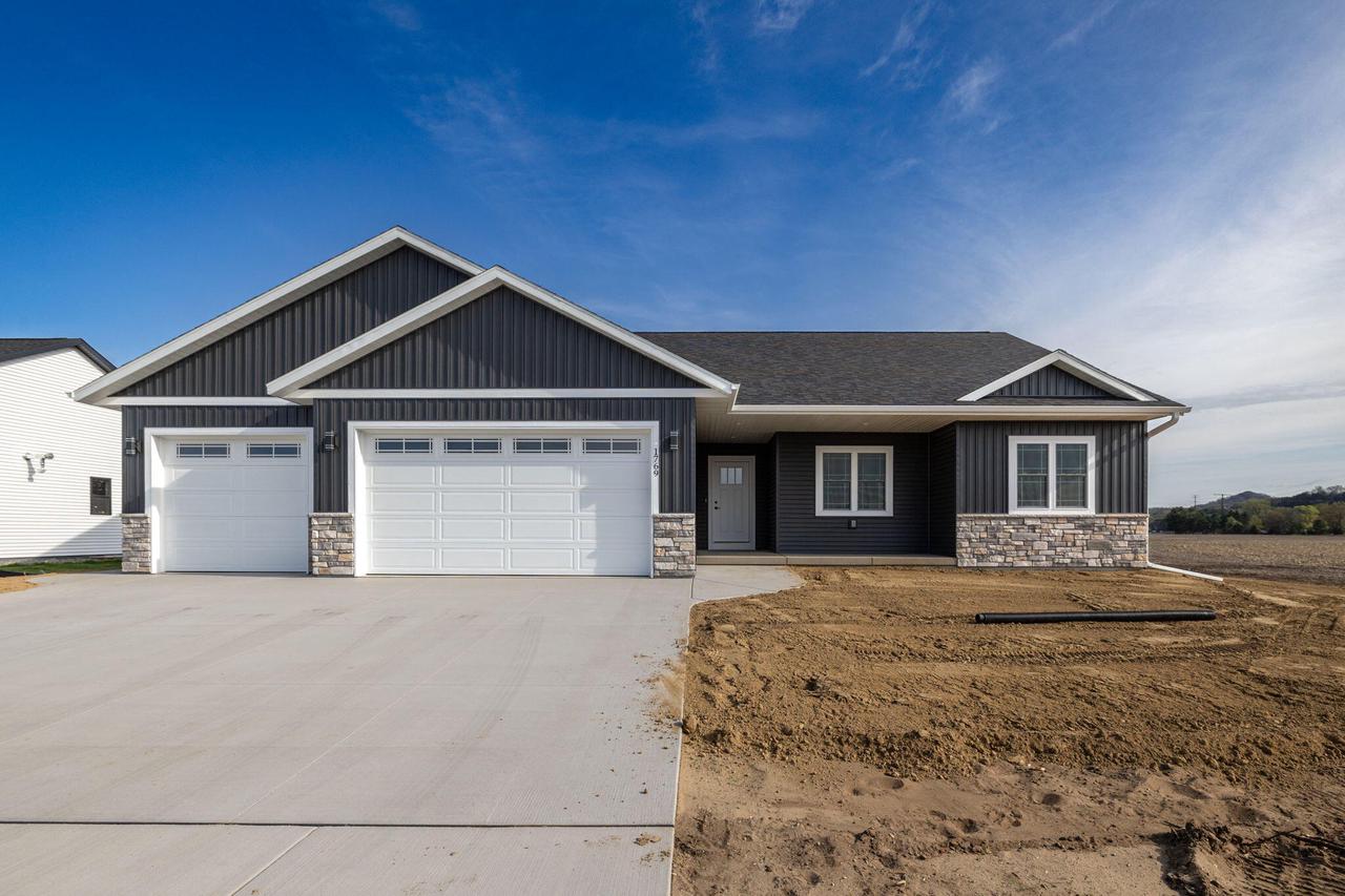 1769 Arches DRIVE
