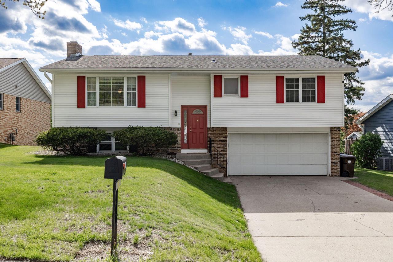 629 Hanson COURT
