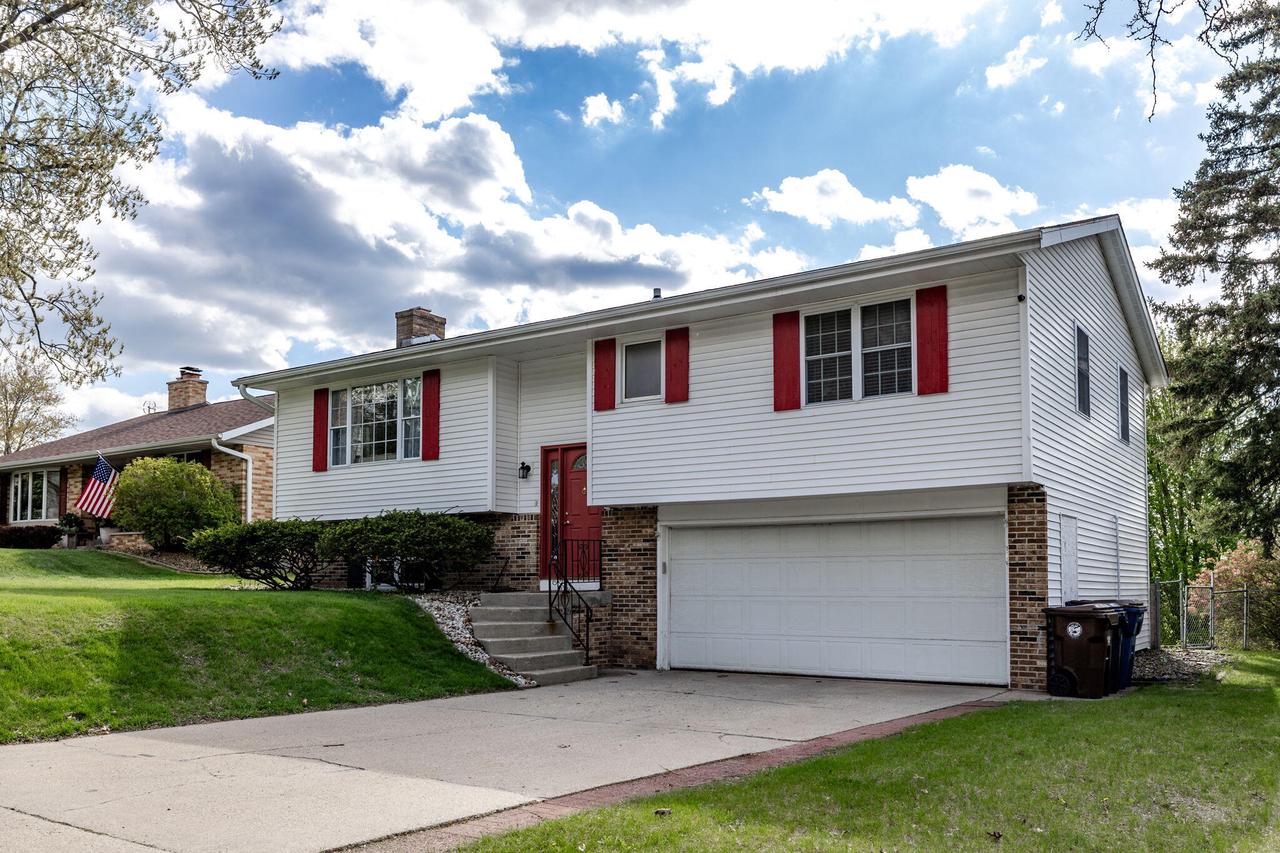 629 Hanson COURT