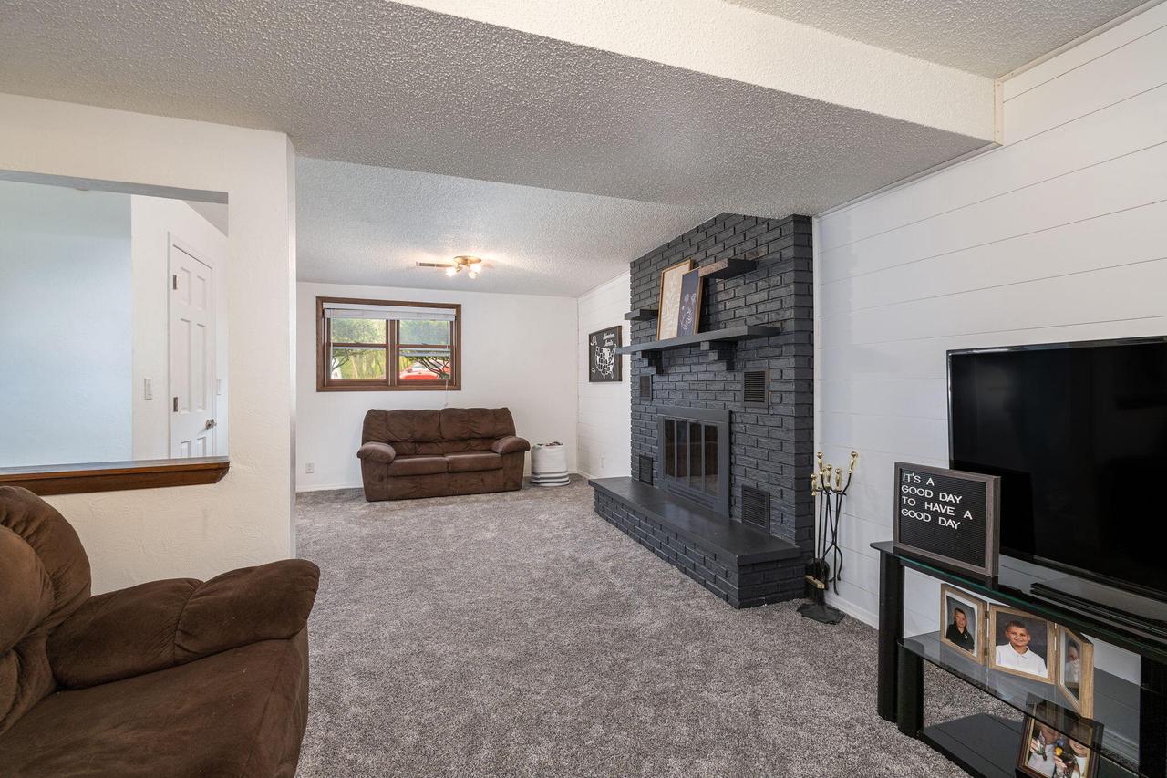 629 Hanson COURT