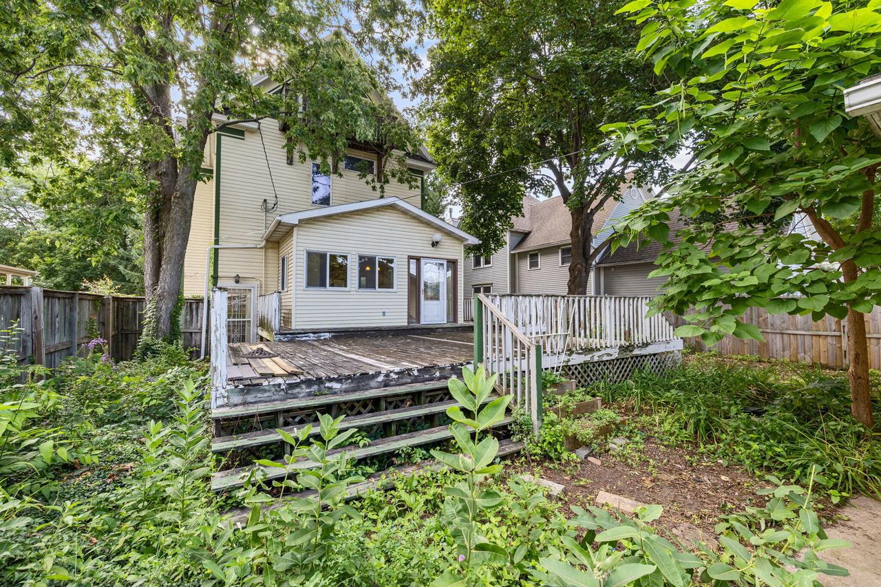 1611 Wood STREET