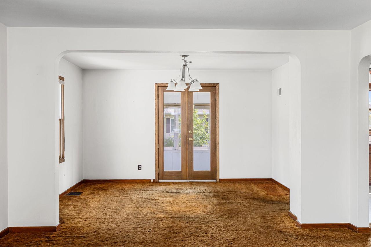 419 Garland STREET W W