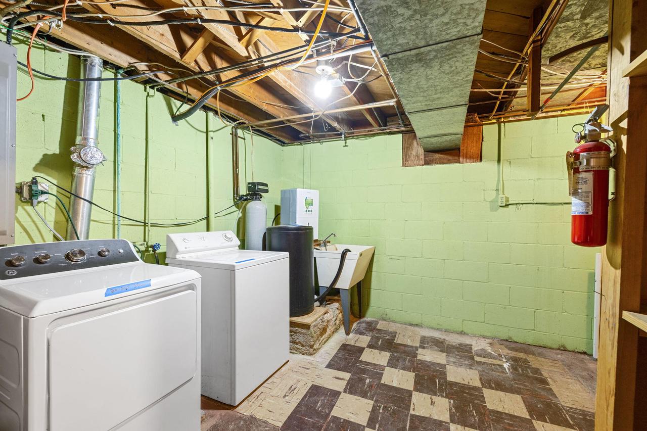 419 Garland STREET W W