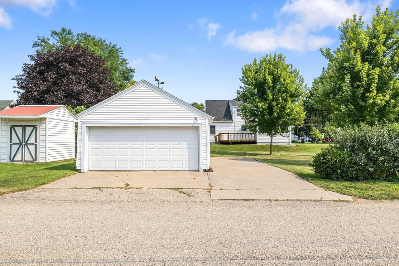419 Garland STREET W W