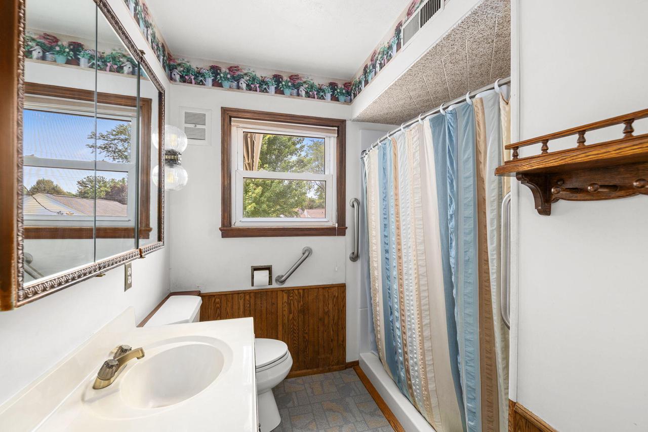 419 Garland STREET W W
