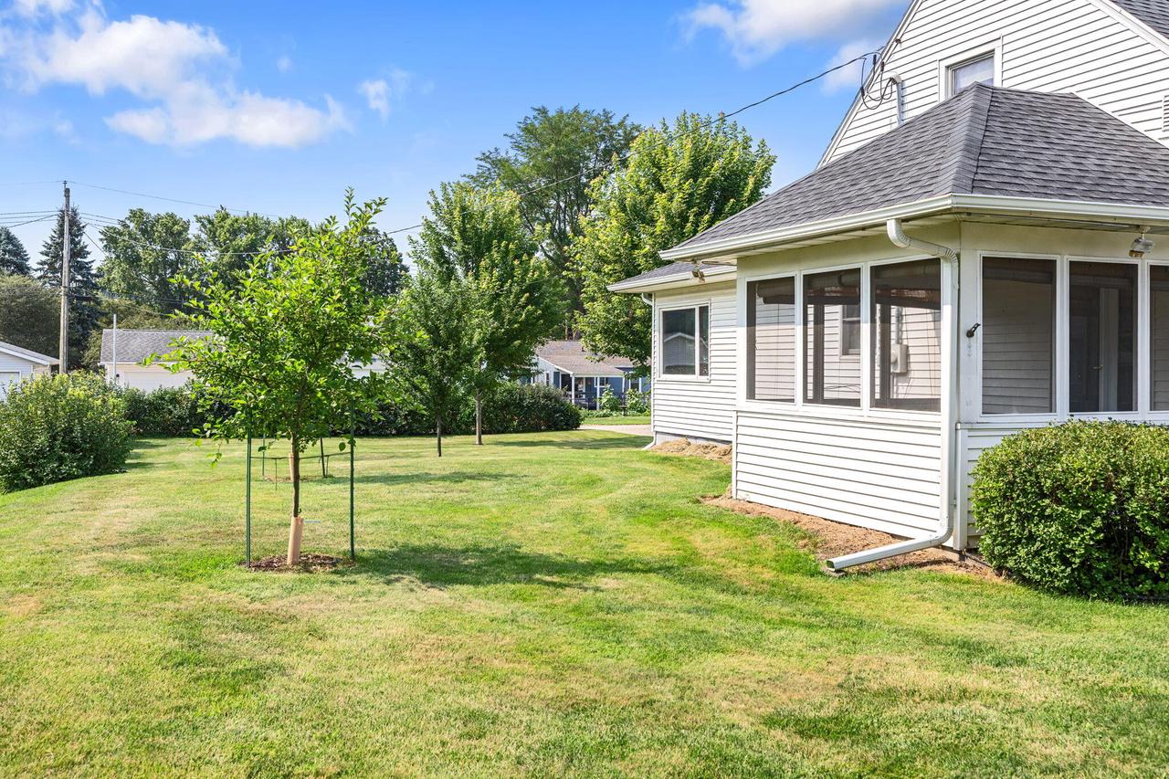 419 Garland STREET W W