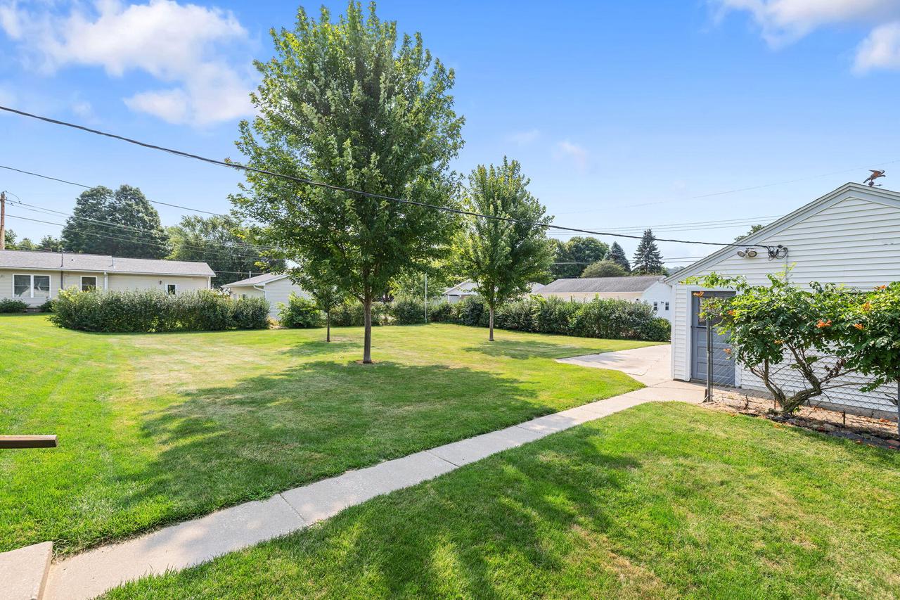 419 Garland STREET W W
