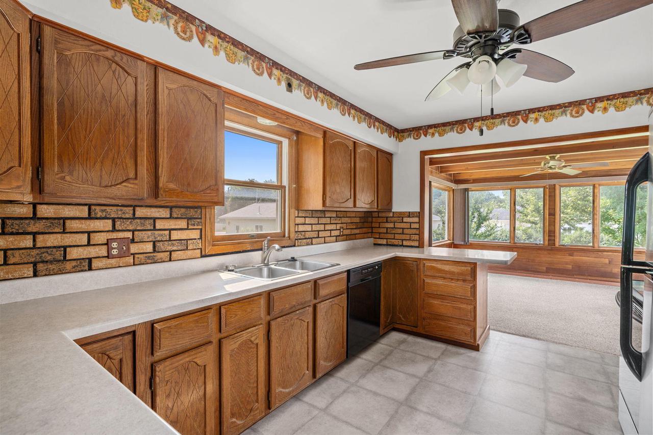 419 Garland STREET W W