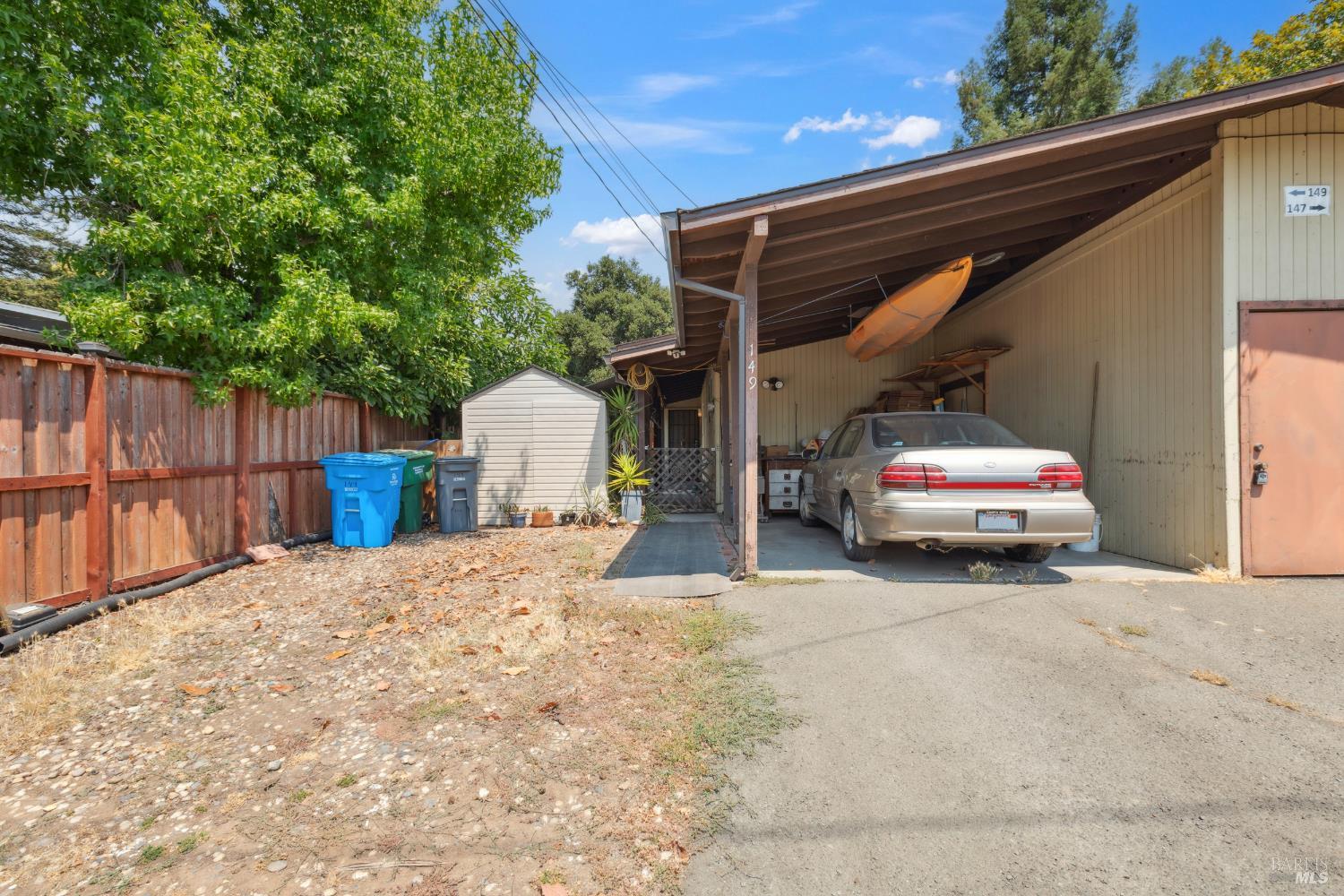 147-149 Buena Vida Ct