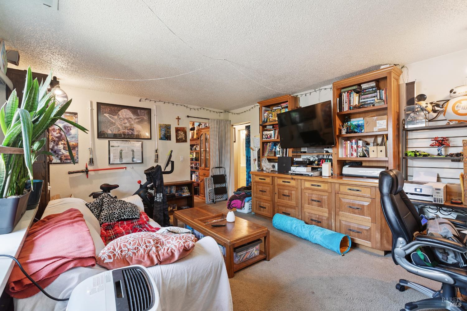 147-149 Buena Vida Ct