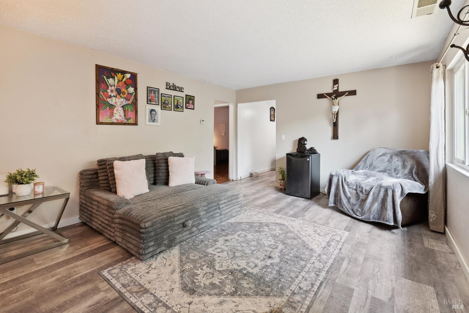 147-149 Buena Vida Ct