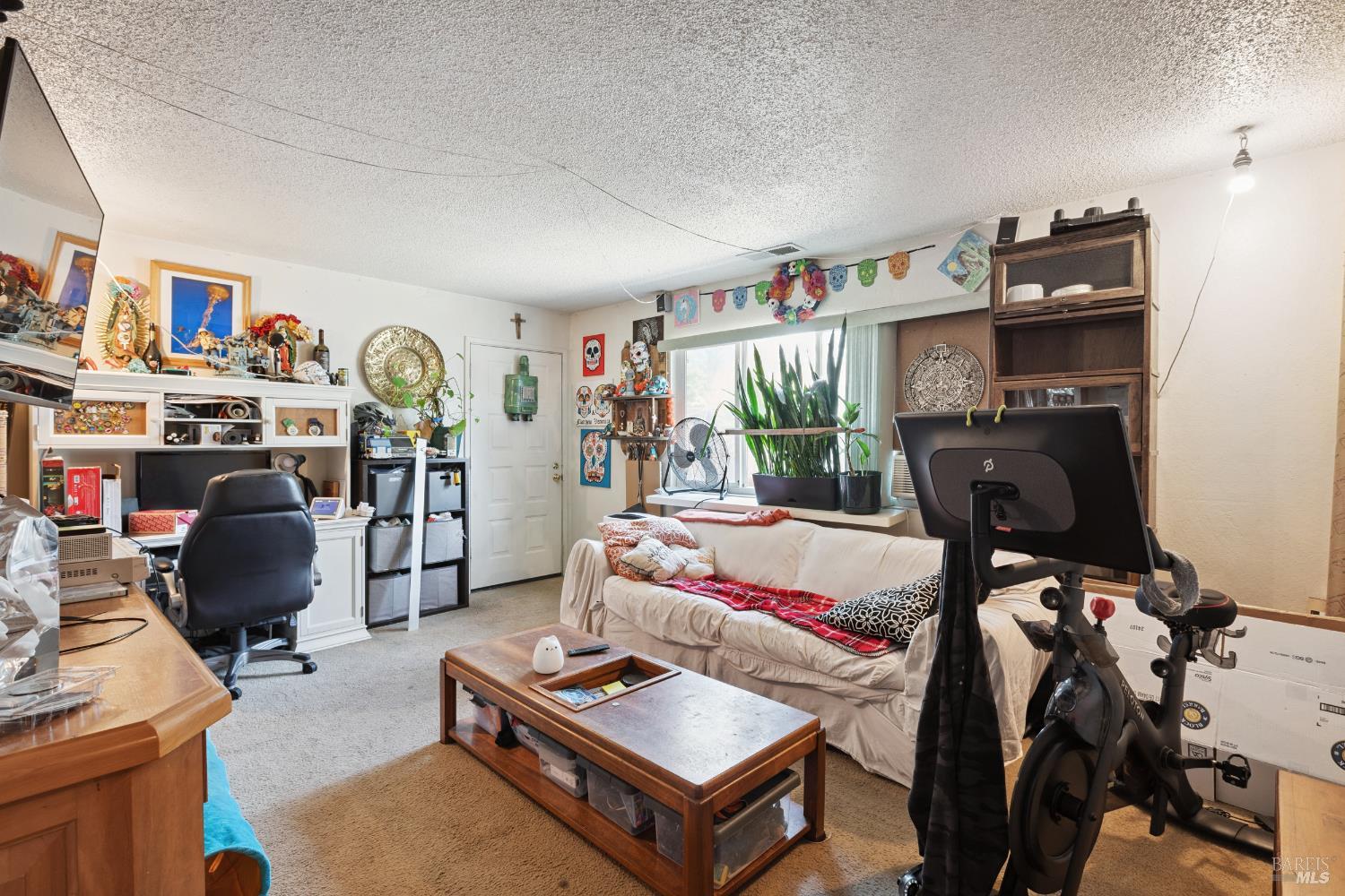 147-149 Buena Vida Ct