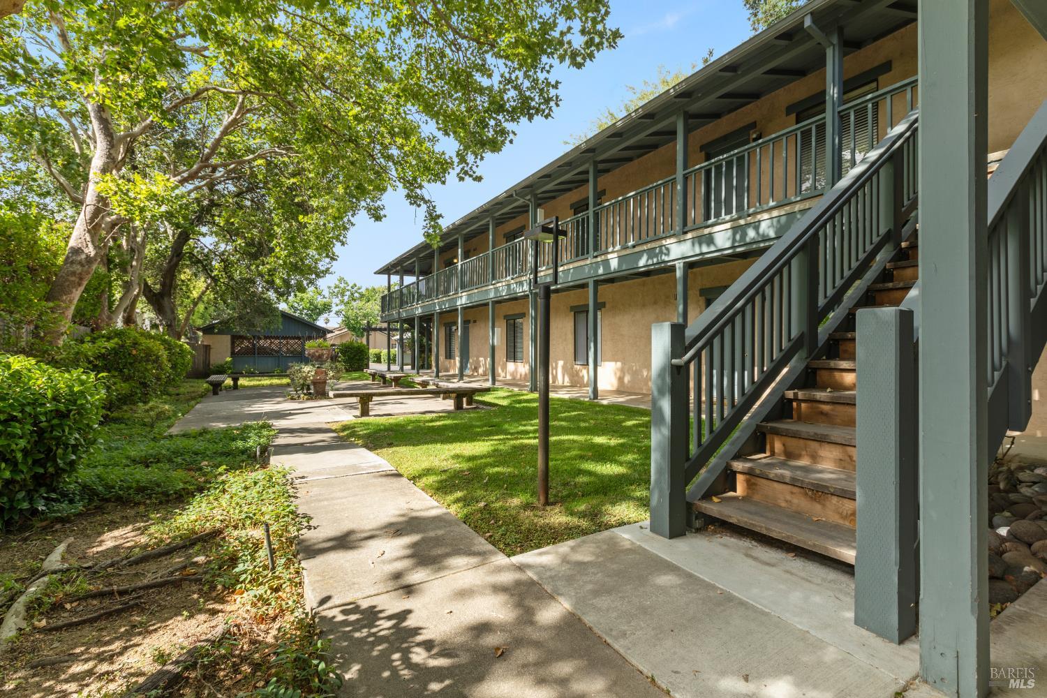 569 Curtin Ln #6