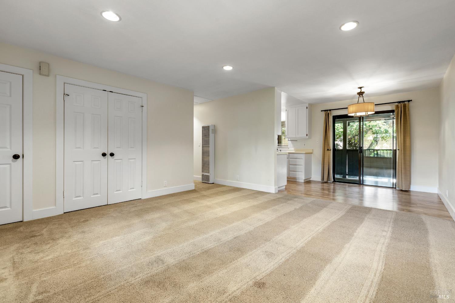 569 Curtin Ln #6
