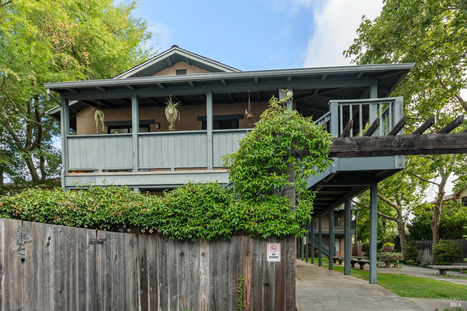 569 Curtin Ln #6