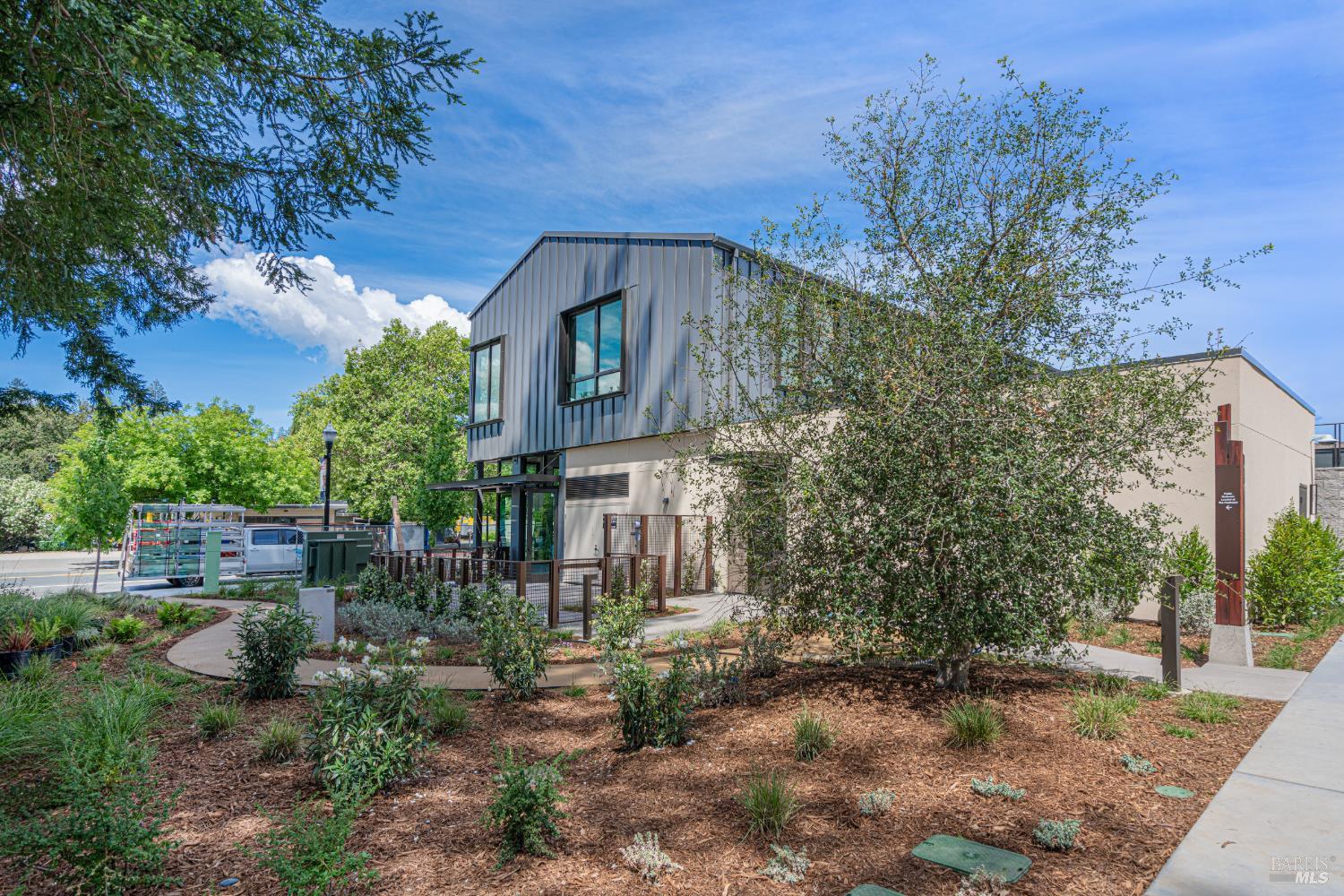 164 Healdsburg Avenue