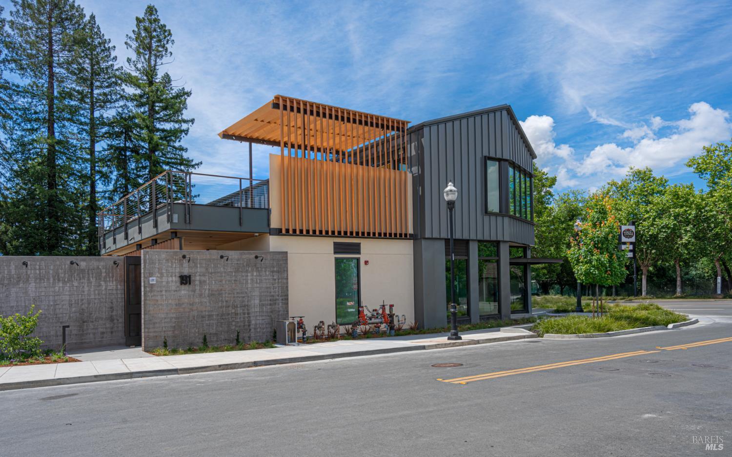 164 Healdsburg Avenue